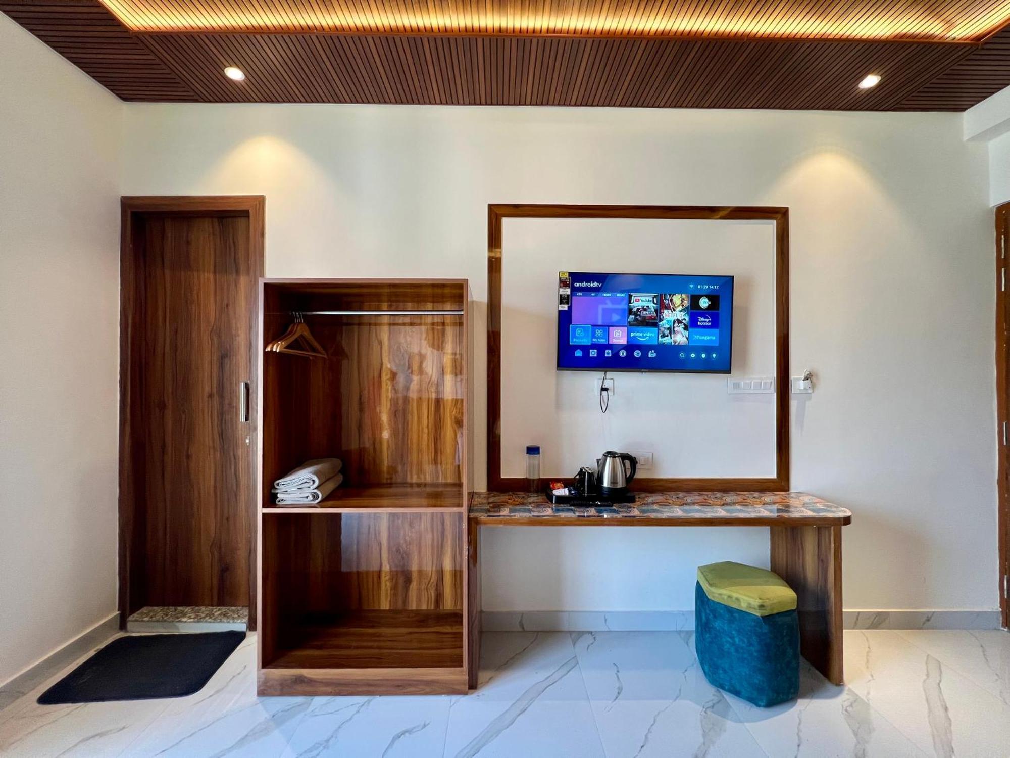 The Hosteller Rishikesh, Upper Tapovan エクステリア 写真