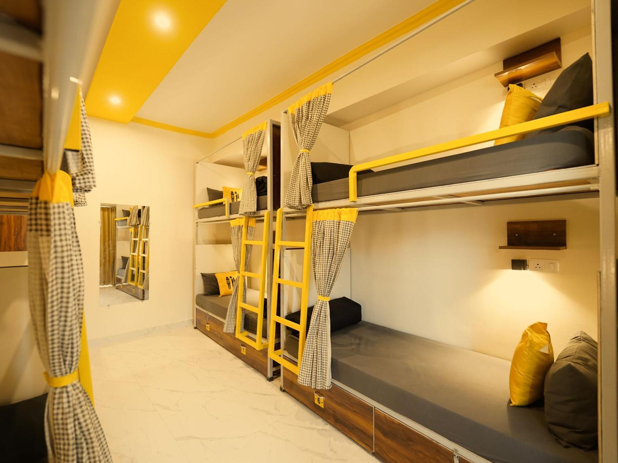 The Hosteller Rishikesh, Upper Tapovan エクステリア 写真