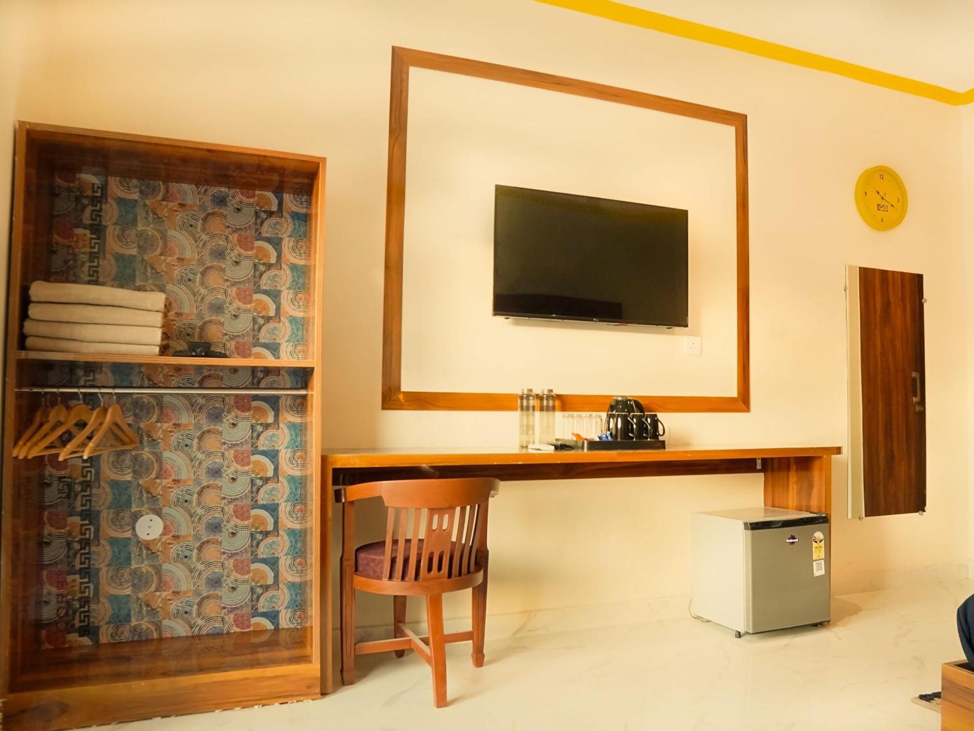 The Hosteller Rishikesh, Upper Tapovan エクステリア 写真
